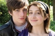 ,     / Angus, Thongs and Perfect Snogging (2008)