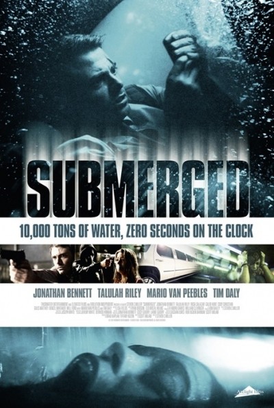   / Submerged (2015)